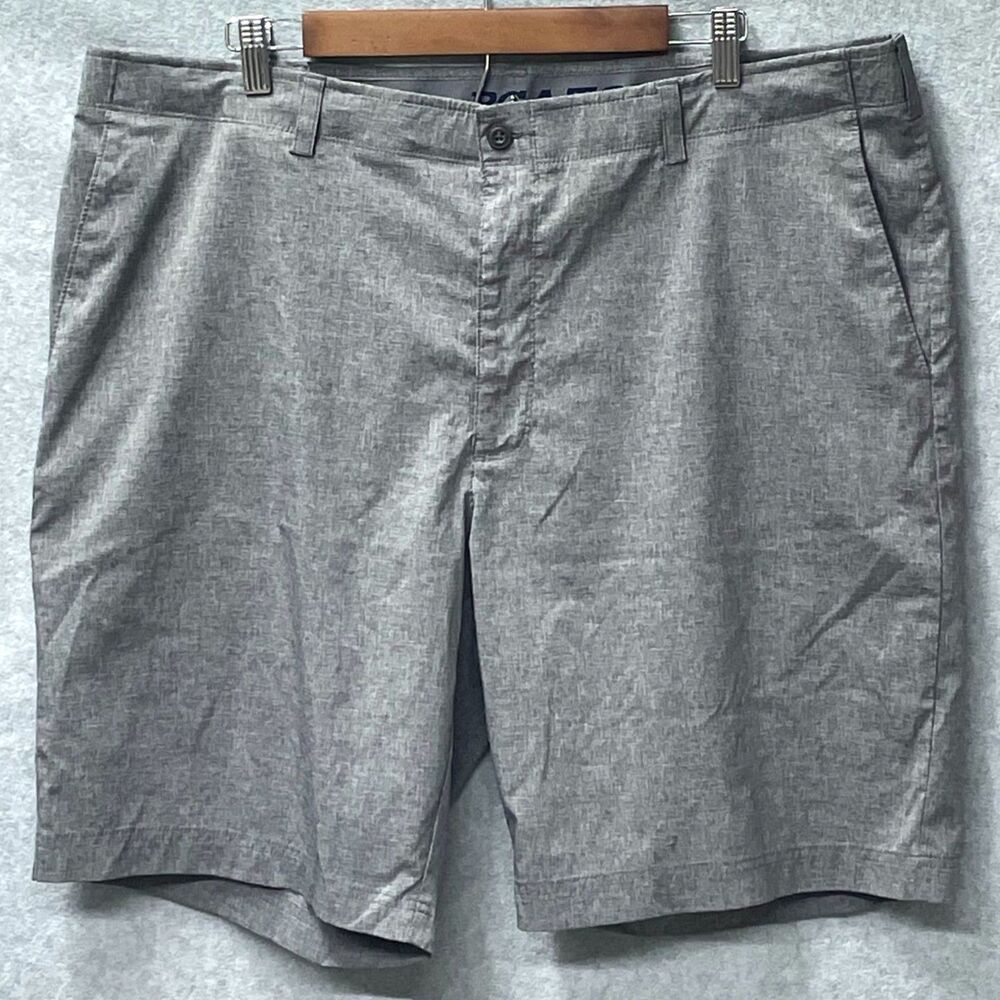 PGA Tour Golf Shorts Mens 42 Gray Performance Stretch Flat Front Casual